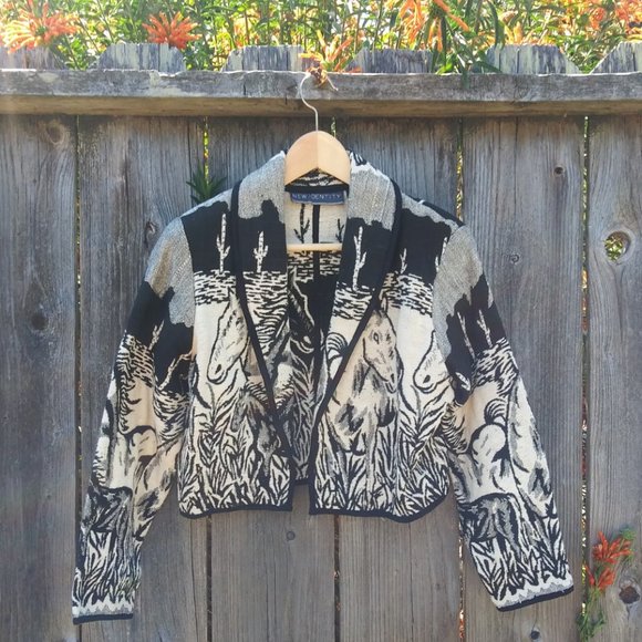 Vintage Jackets & Blazers - Vintage 90s Western Horse Print Cropped Bolero